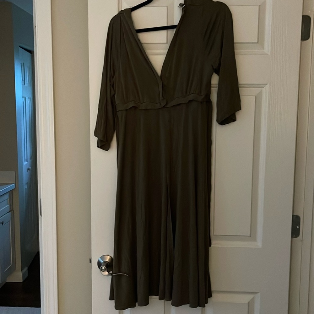 Lila birthing gown
